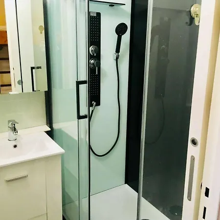 A - 4 Pers., Balcon, 150m Des Pistes - Fr-1-400-53 *