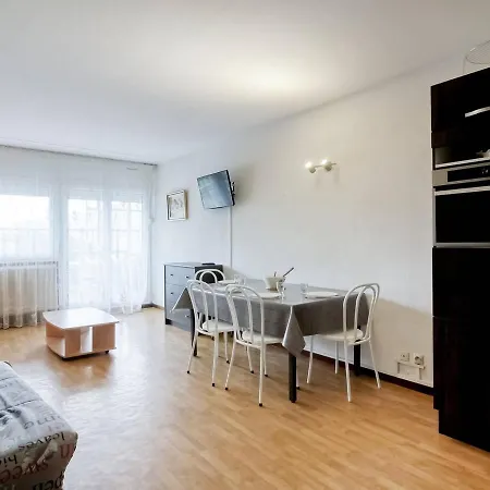 A - 4 Pers., Balcon, 150m Des Pistes - Fr-1-400-53 Apartment *